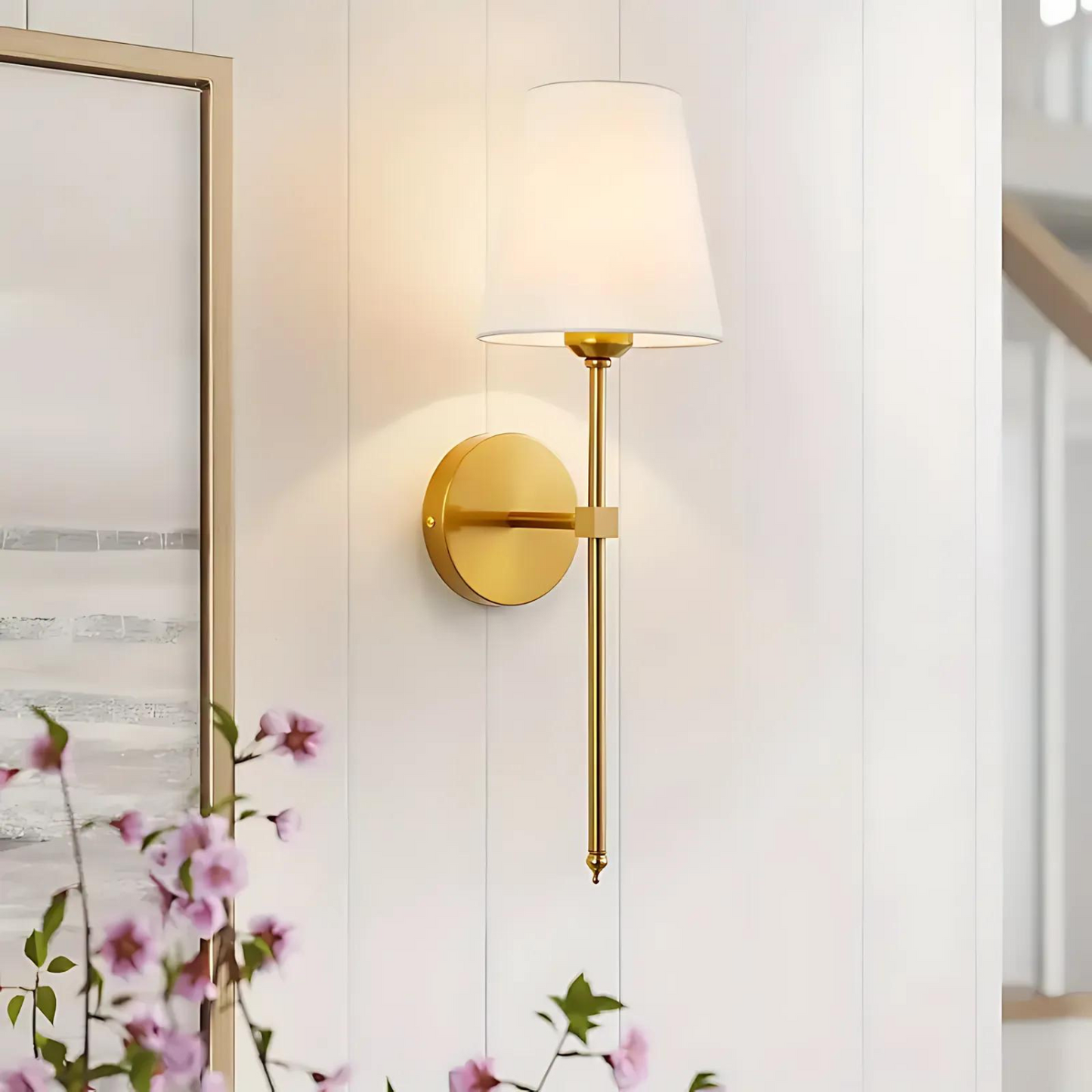 Carvallo – Vägglampa Elegant och Funktionell för en Varm Atmosfär