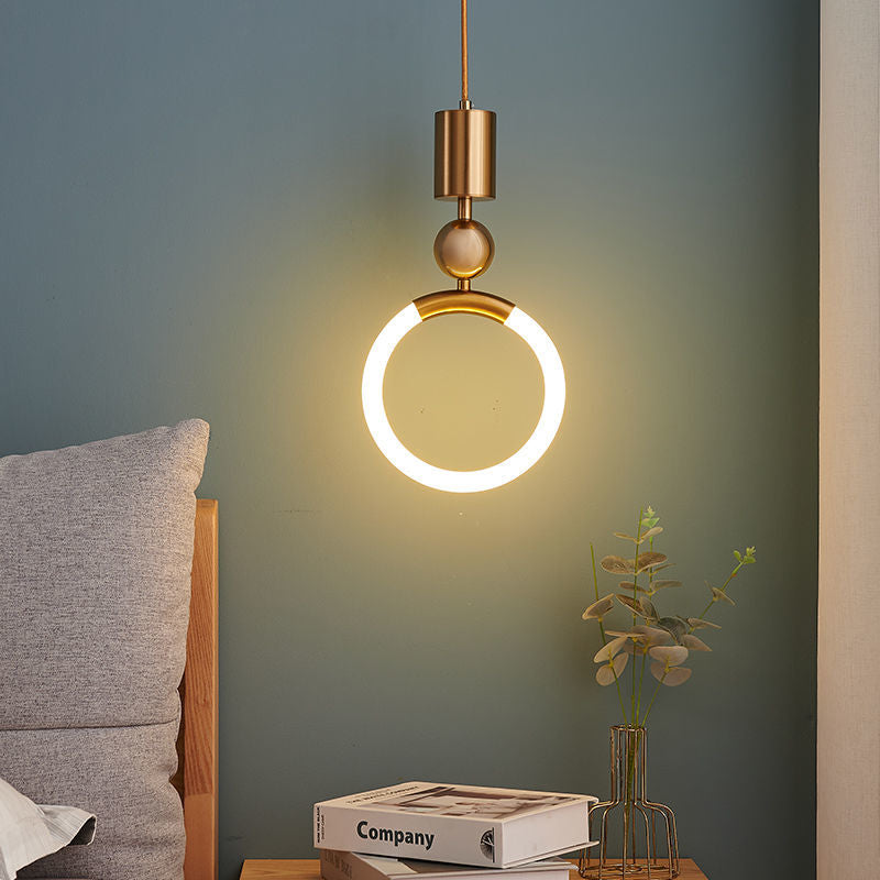 NordicGlow – Elegant glaskrona med enkel design för moderna hem