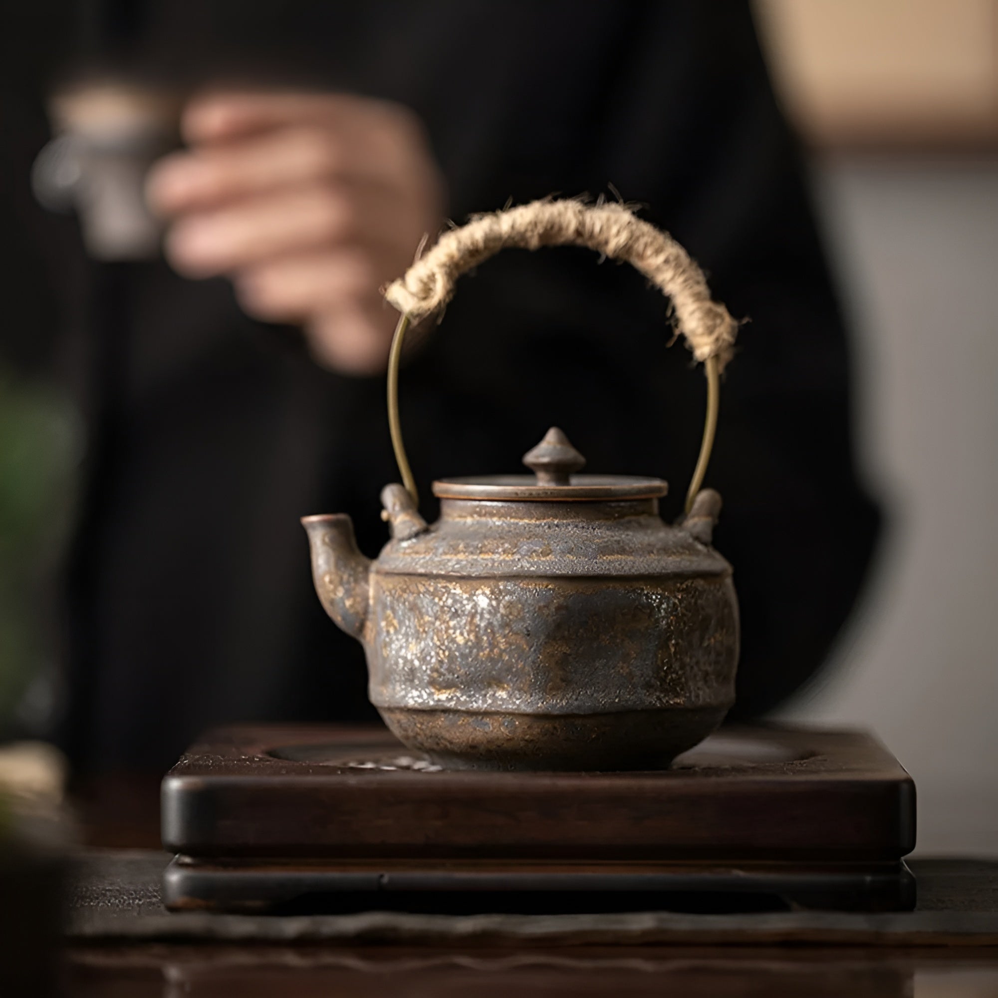 Teekanne av järn med glasyr – Japansk design & handgjord | Perfekt för Gongfu te ceremonier