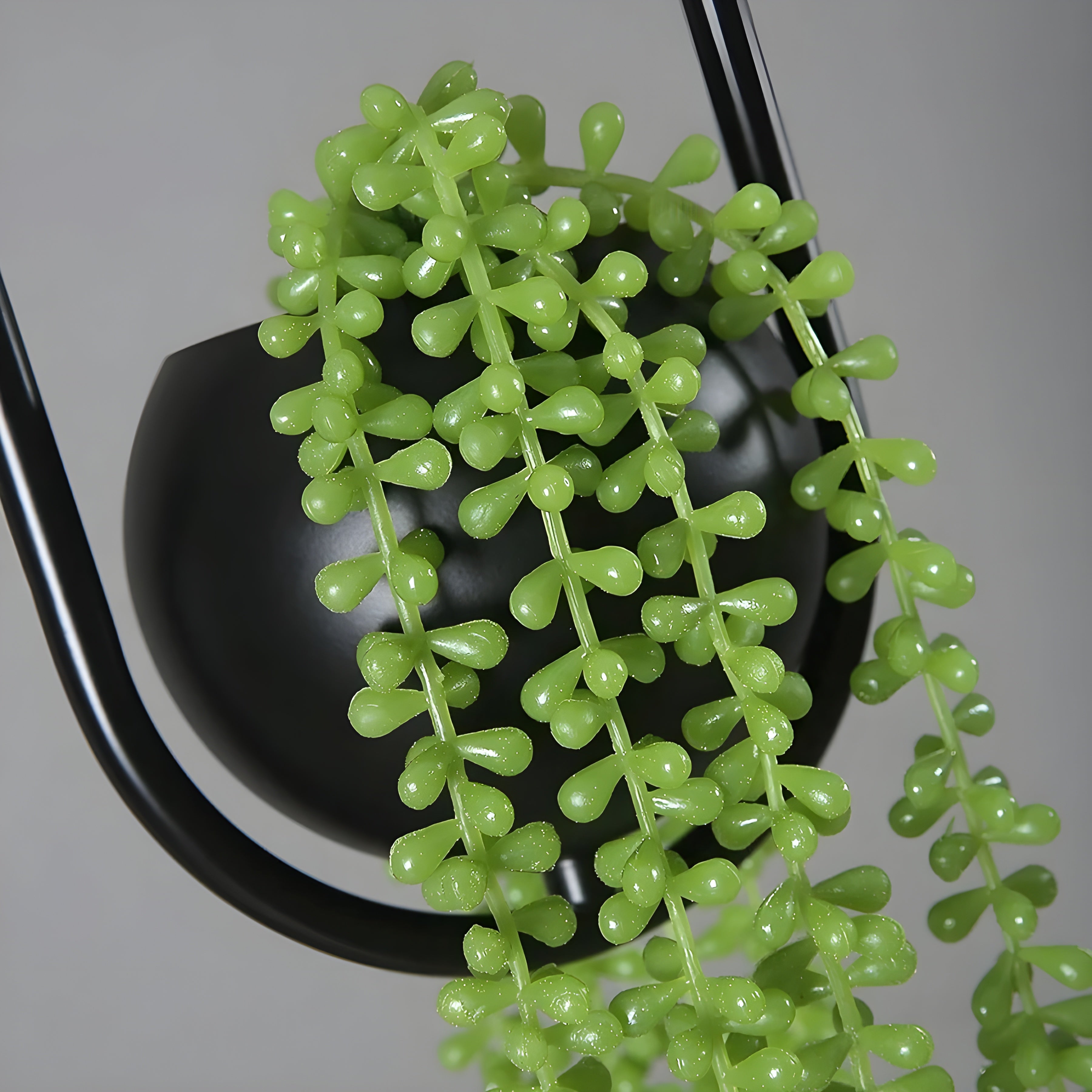 BotanicAura Light – Nordisk LED-hängande lampa med blomkruka