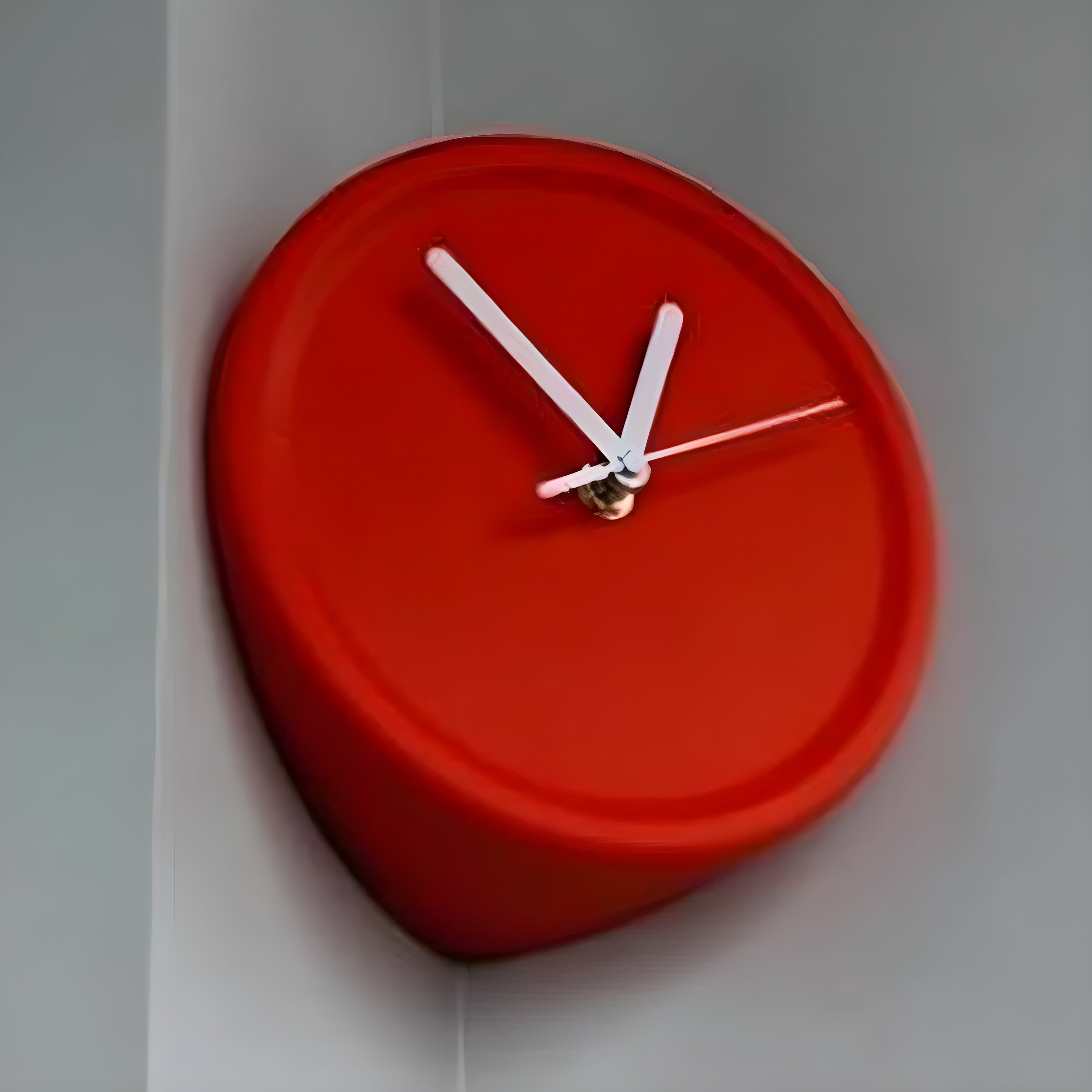 Hörnväggur – Dekorativ design med tyst kvartsvärk | Ideal för varje rumshörn