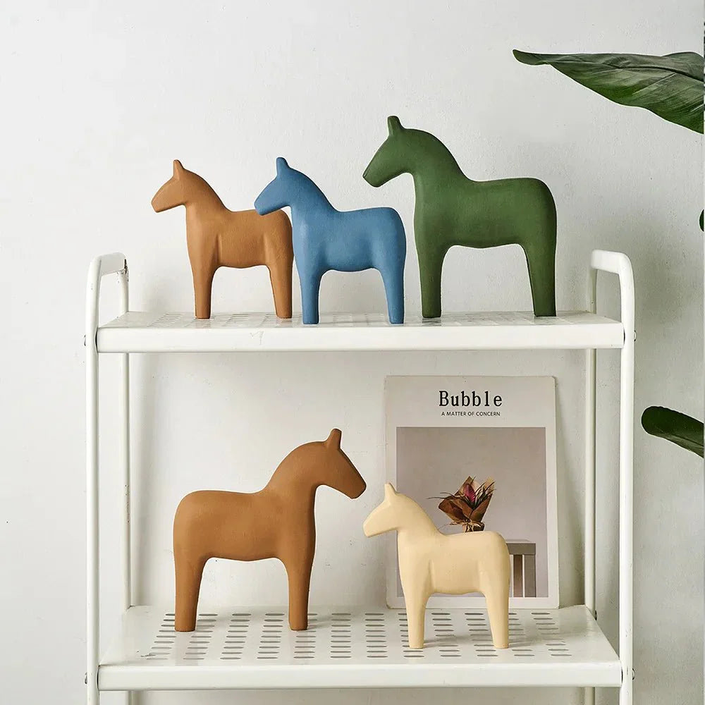 Modern Trä Häst Hem Dekor - Stilig Djur Accent