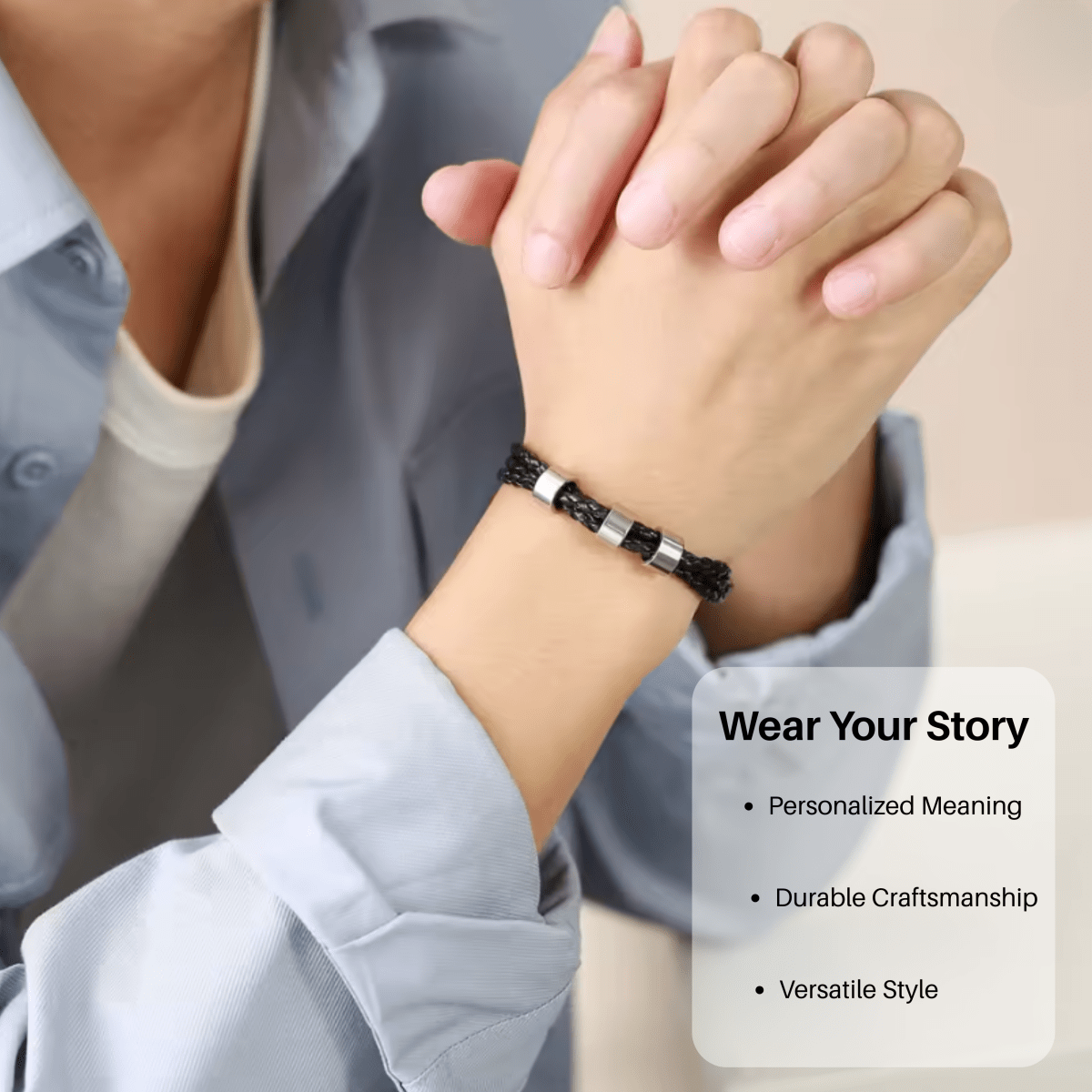 NAMVIO – Flätad herrarmband med individuella namnkulor