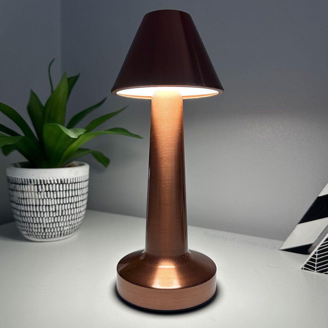 Ambient Oblique Modern Trådlös Bordslampa med 3 Belysningslägen