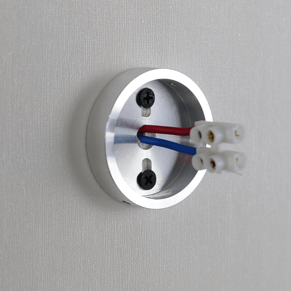 Nordic Light Stick – Minimalistisk Elegans med Mångsidig Belysning