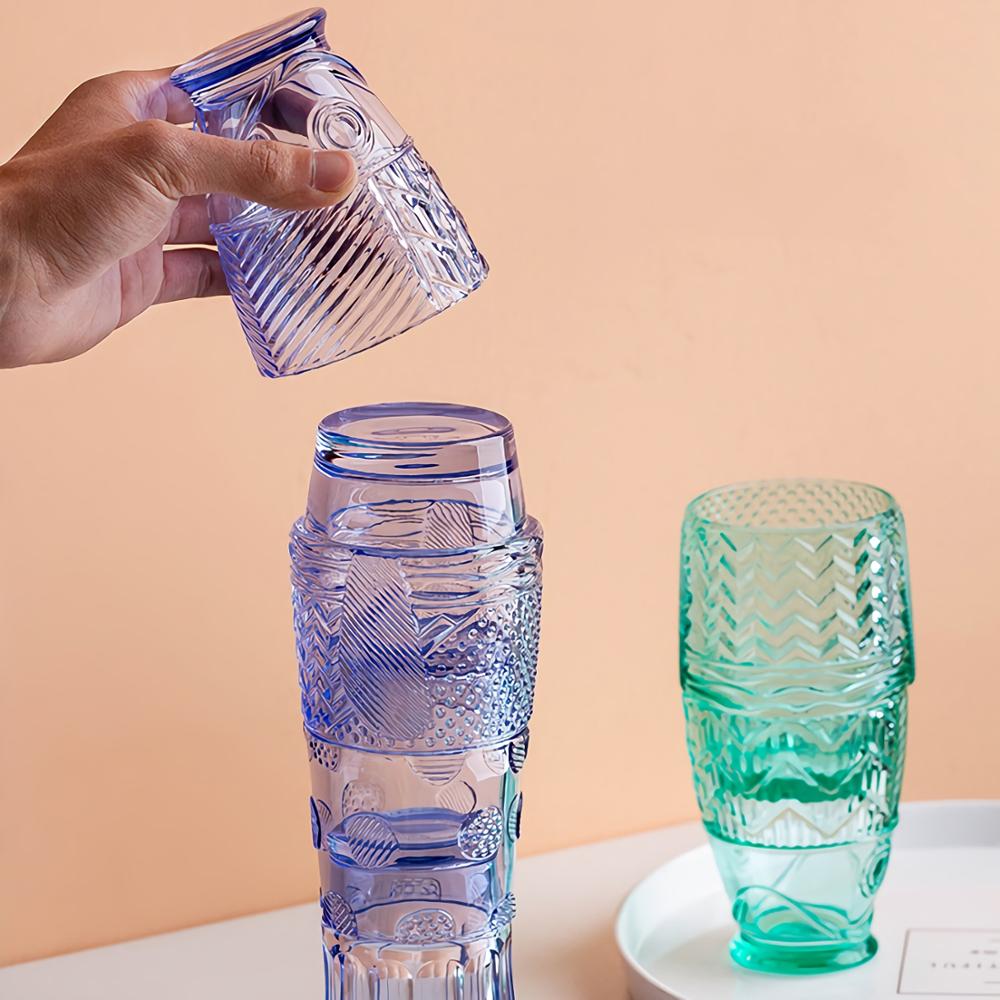 Staplbara Koi Fisk Glas – Set om 4 Färgglada Tumblers