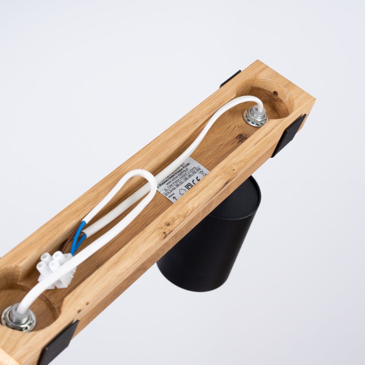 Fager Taklampa - 2-Ljus Svart - Riktad Belysning - Naturligt Trä & Metall - Justerbara Skärmar - Skandinavisk Minimalistisk Design - Energibesparande