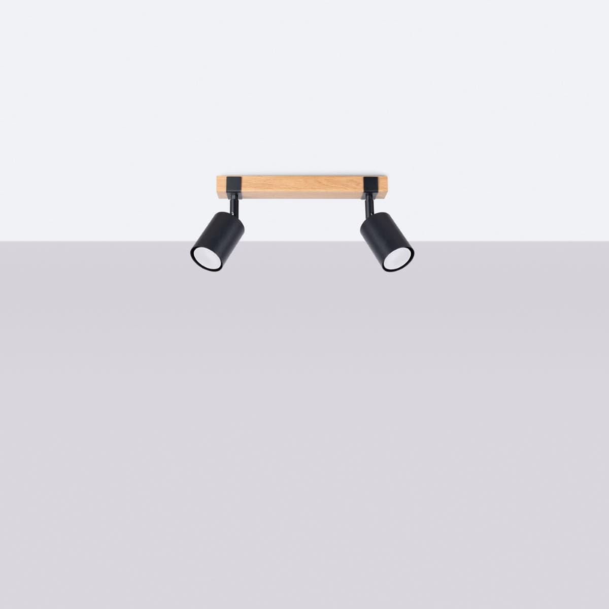 Fager Taklampa - 2-Ljus Svart - Riktad Belysning - Naturligt Trä & Metall - Justerbara Skärmar - Skandinavisk Minimalistisk Design - Energibesparande