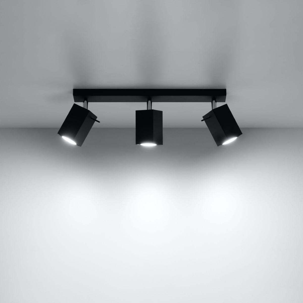 Merida Industrial Black Triple Spotlight - Justerbar Stål Vägg- & Taklampa - 45x6x16 cm