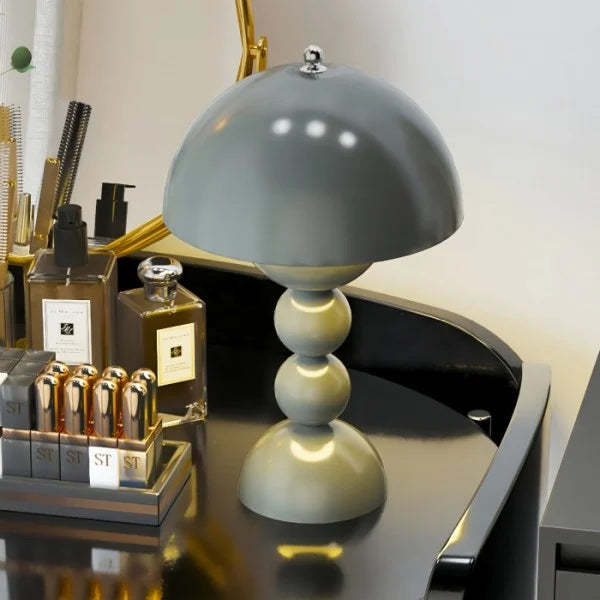 Bordslampa med modern akryldesign