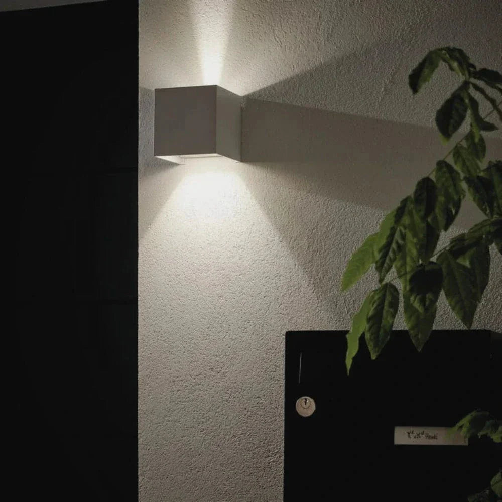 Justerbar LED-vägglampa