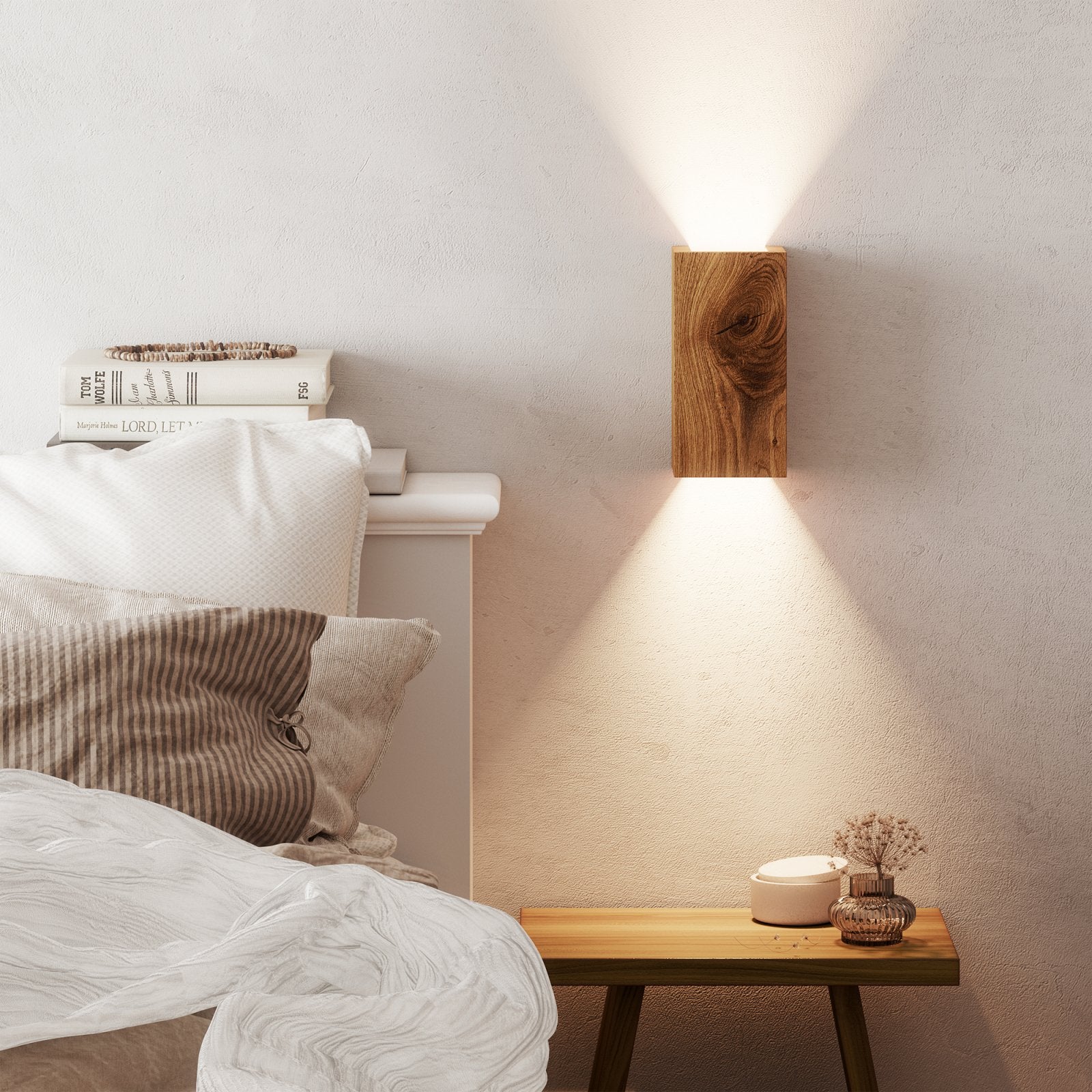 NordicGlow – Rustik Trä Vägglampa med LED Belysning för Vardagsrum och Sovrum