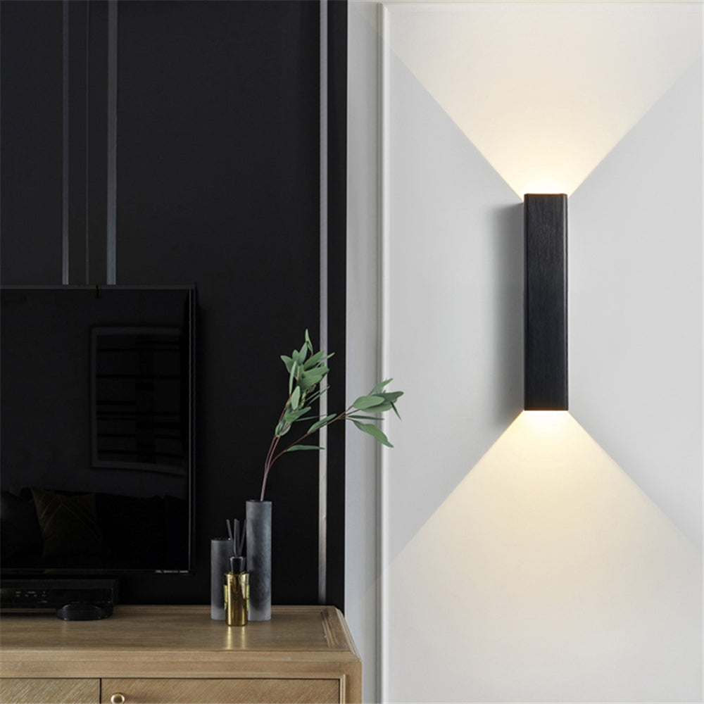 Carvallo Modern Utvändig Vägglampa | Elegant Design | LED med 3 Ljuskällor | Högkvalitativt Metallhus