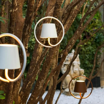 LichtWave - Elegant Hängande Lampa för ett Modernt Interiör