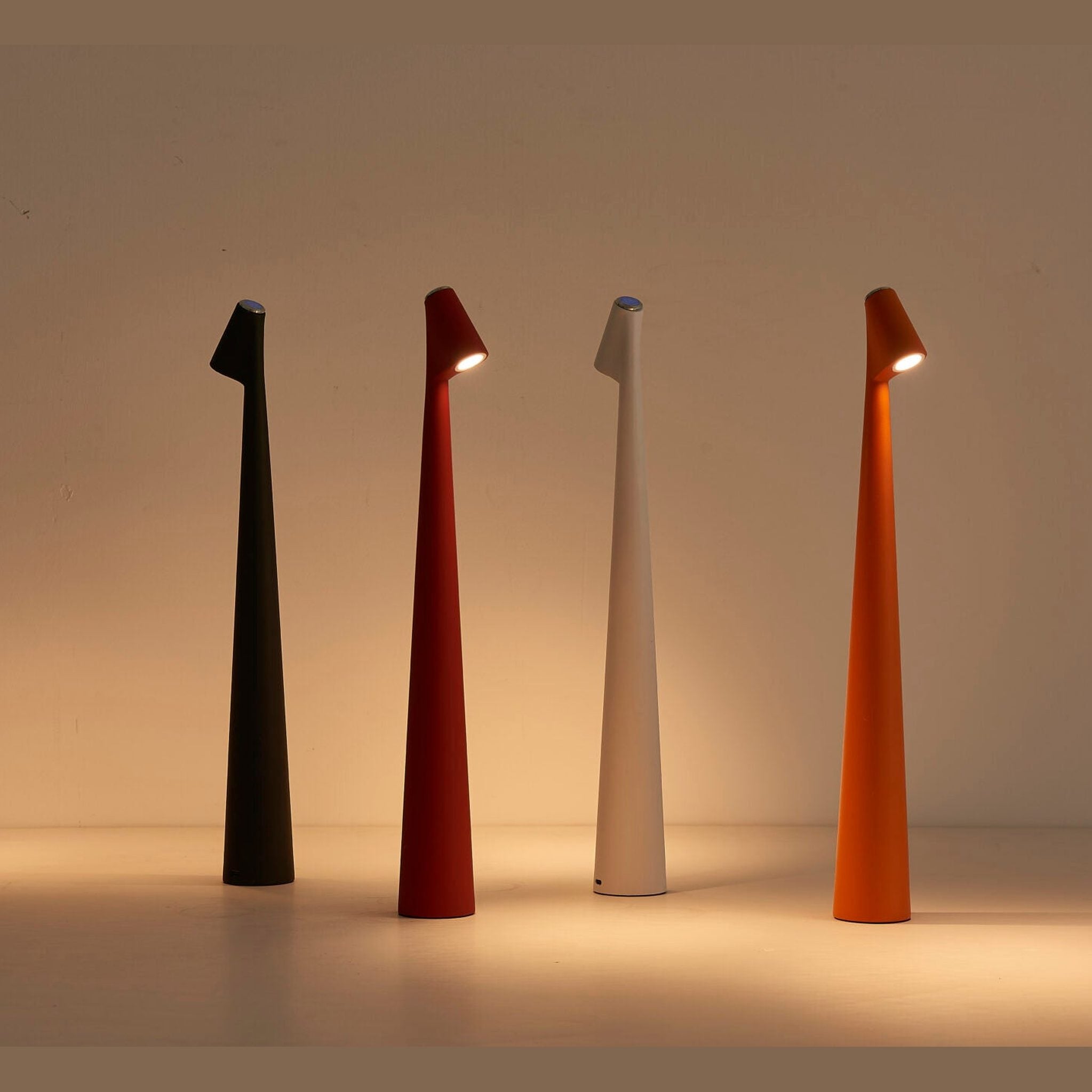 LumiGlow | Trådlös Dimbara LED Bordslampa för Hem