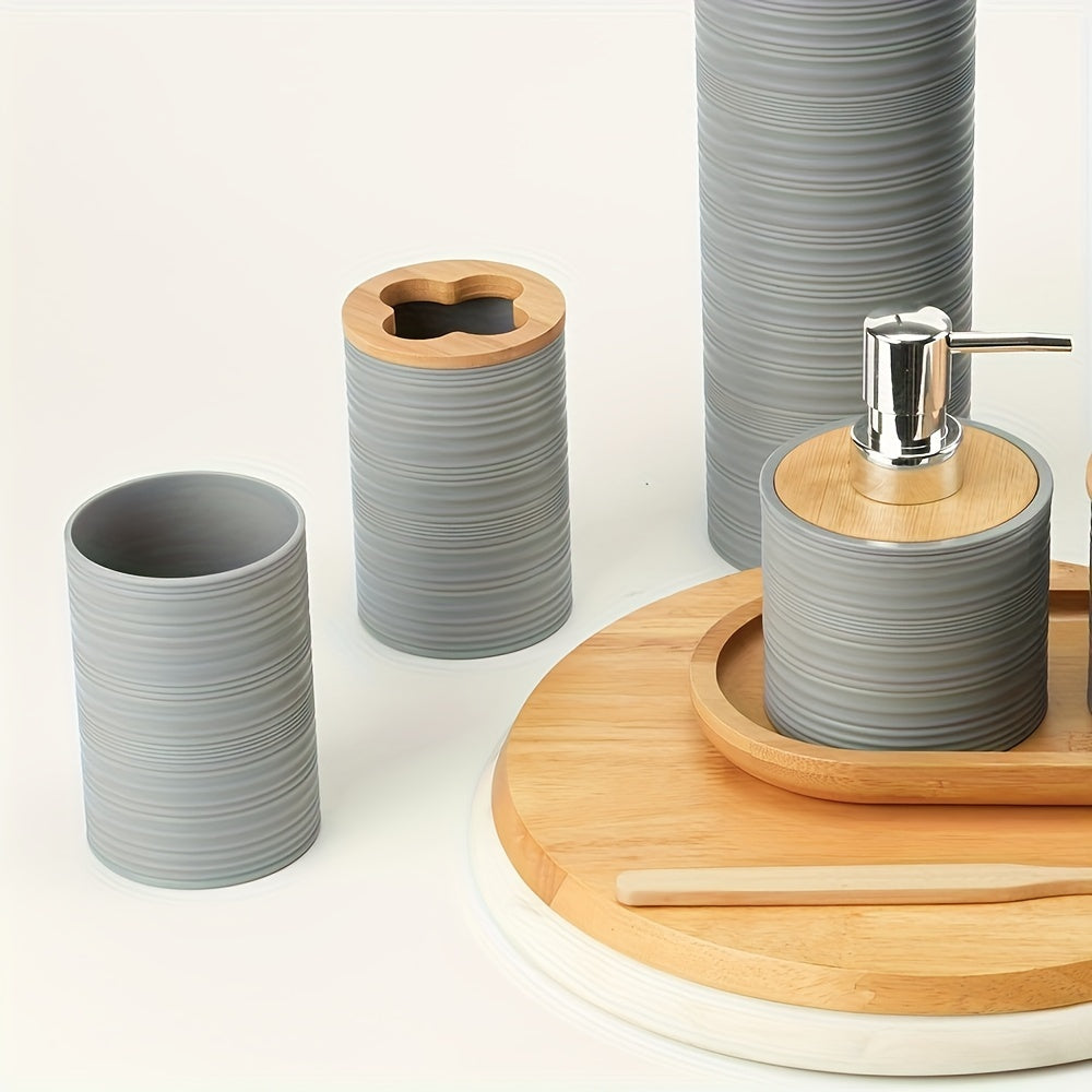 Modern badrumset med bambuakenter – Organiserat och elegant i ett