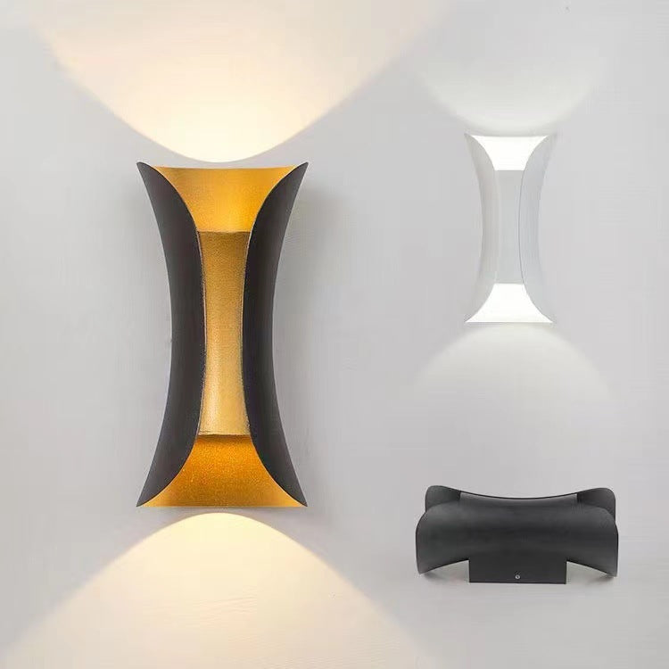 Vattentät LED Vägglampa | 7.9–11.8 x 3.9–4.7 tum | Aluminium &amp; Glas | IP65 Klassad Modern Utomhusbelysning | Brick by Brick