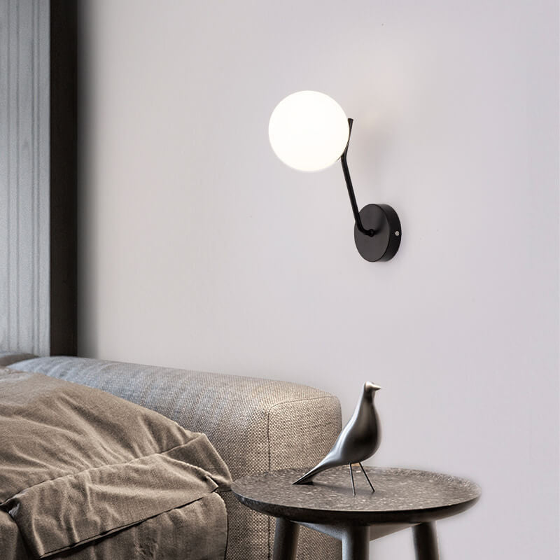 Modern bollformad glasvägglampa