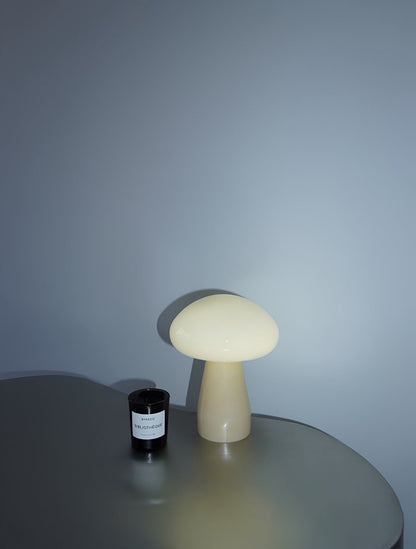 LucienLuxe – Elegant designbordslampa