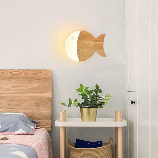 Nordisk Kreativ Enkel Trä Konst Liten Fisk LED Lampa