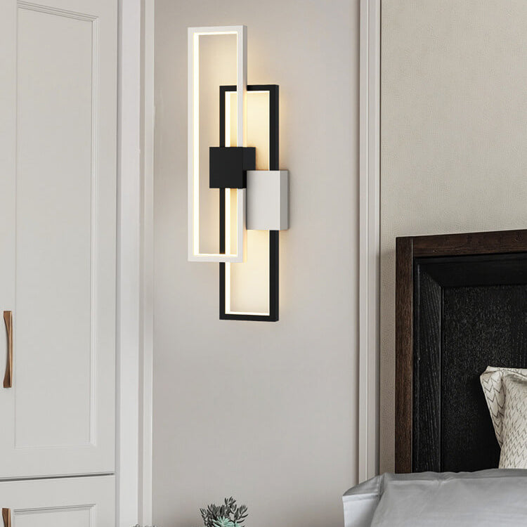 Minimalistisk fyrkantig LED-vägglampa med ram av järn och silikon