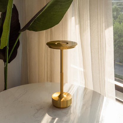 Ambient Metallic Trådlös Bordslampa