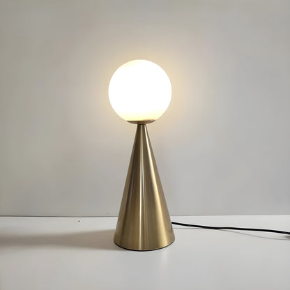 LuxeCone Light - Dekorativ kegellampa i guldglas