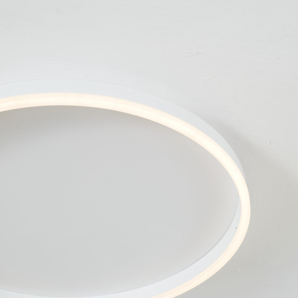 Elara Stilig LED Taklampa av Metall