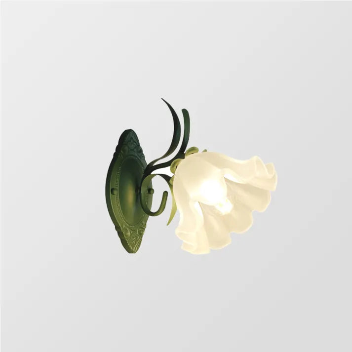 LilyGlow – Vägglampa med Blommönster
