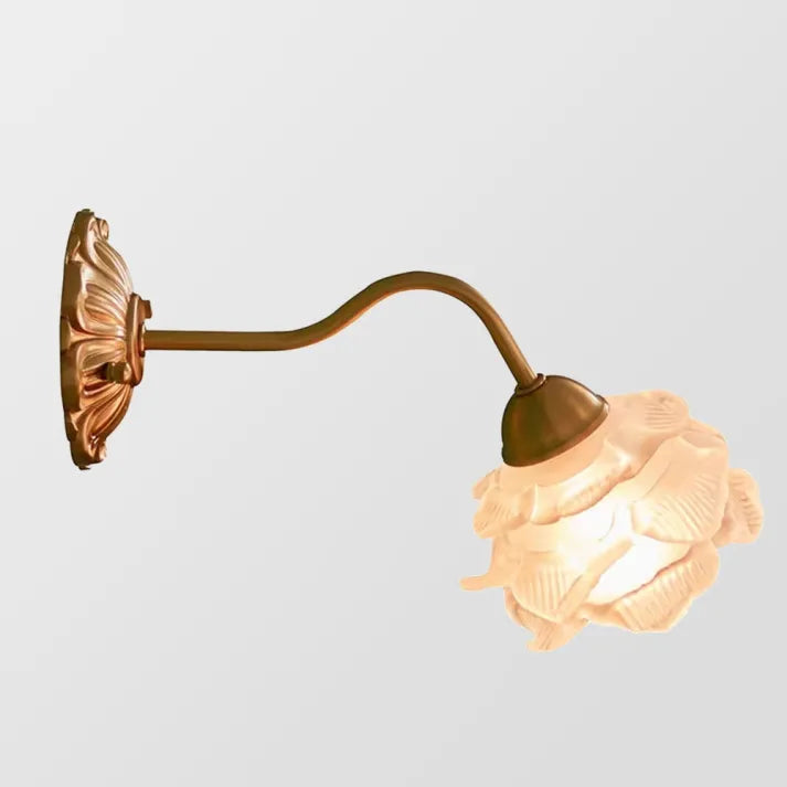 BlossomGlow – Vintage Koppar Blomblad Vägglampa
