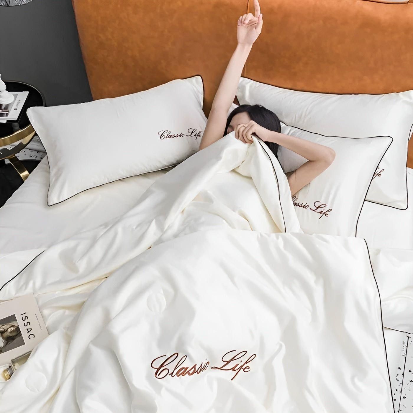 SummerSilk Filt - Mjuk Kylande Broderad Sidenfilt