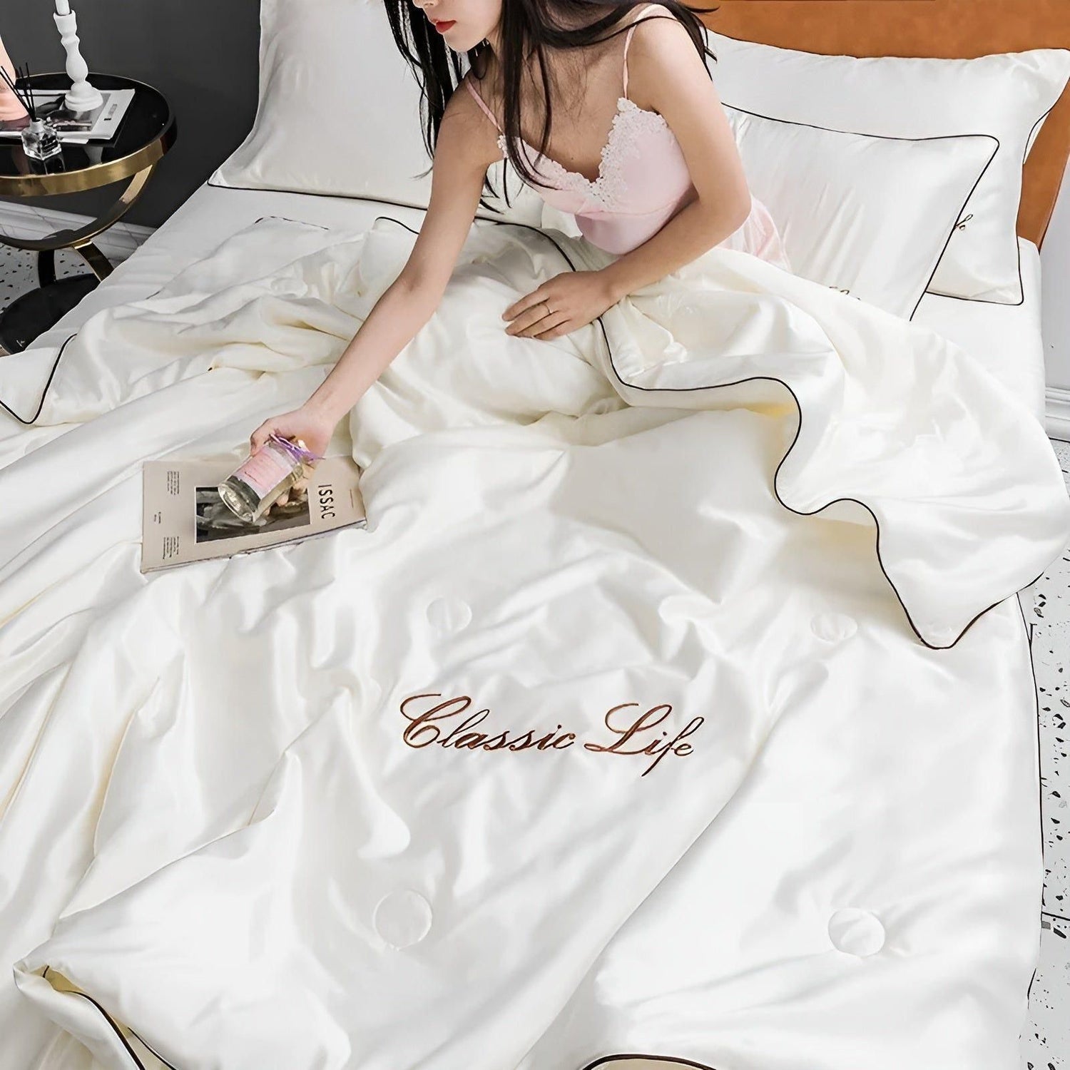 SummerSilk Filt - Mjuk Kylande Broderad Sidenfilt