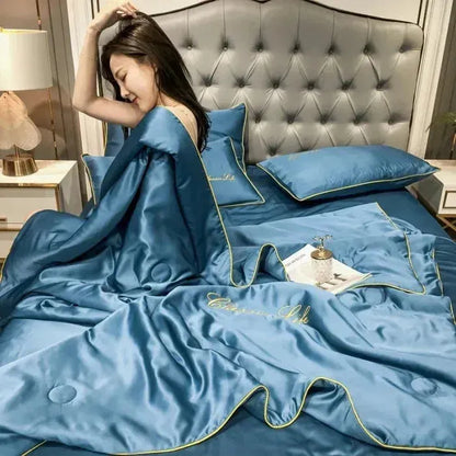 SummerSilk Filt - Mjuk Kylande Broderad Sidenfilt