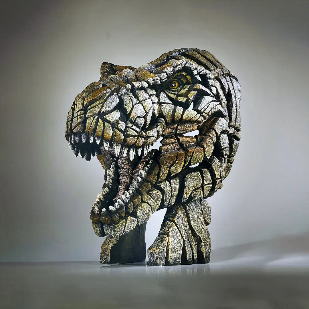 Lifelike gorilla figure made of resin for decoration
