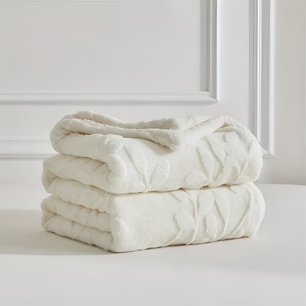 Cozy Leaf Motif Sherpa Filt