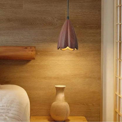 NatureGlow – Elegant klockformad pendellampa för mjukt ljus