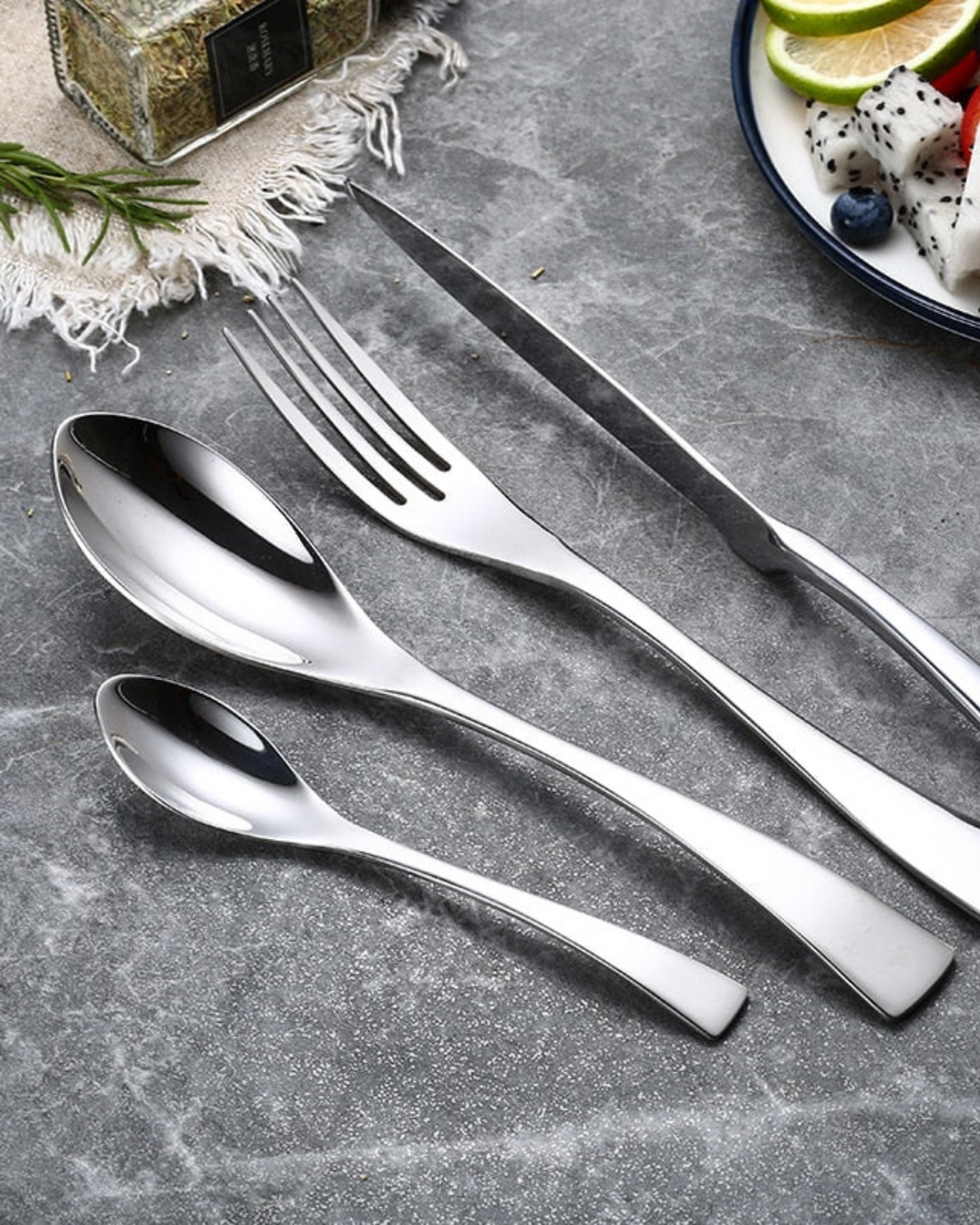 Élan Luxe – Fint Bestickeset med Tidlös Elegans för en Stilig Dukning