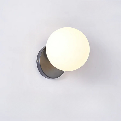 GoldLicht - Modern Guld Vägglampa Med Glaskula