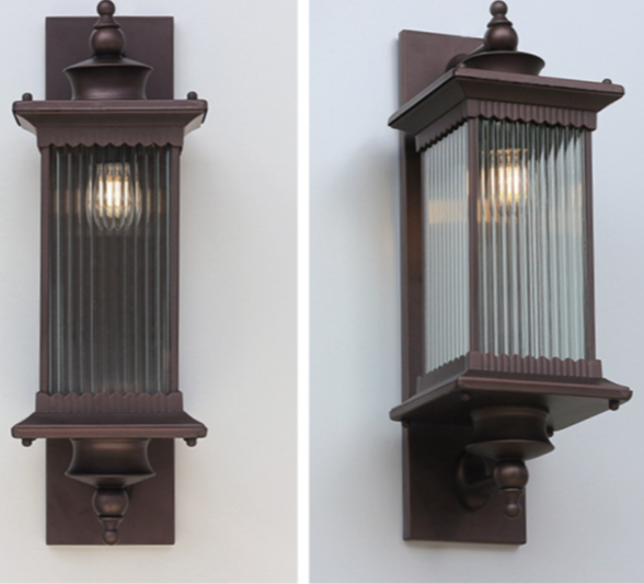 Utomhusvägglampa med rektangulär retrohölje