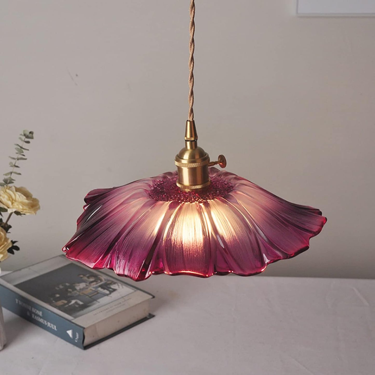 Vintage Floral Glass Pendant Light Fixture for Dining Room - Elegant Retro Design to Illuminate Your Space