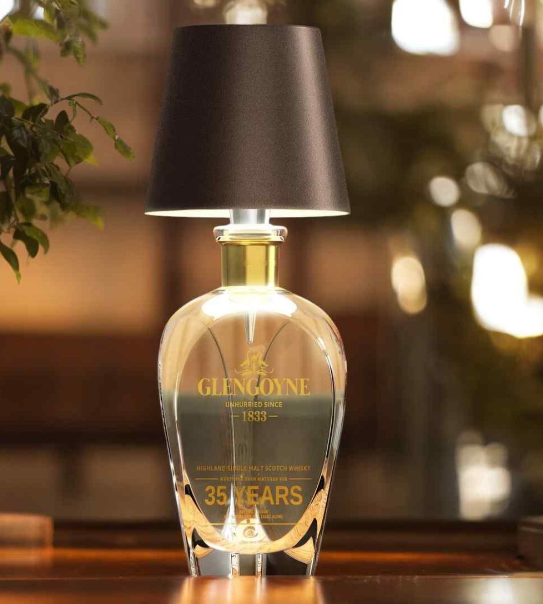 GlowCarafe – Konstnärlig flaskbordslampa