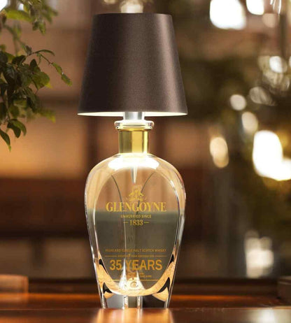 GlowCarafe – Konstnärlig flaskbordslampa
