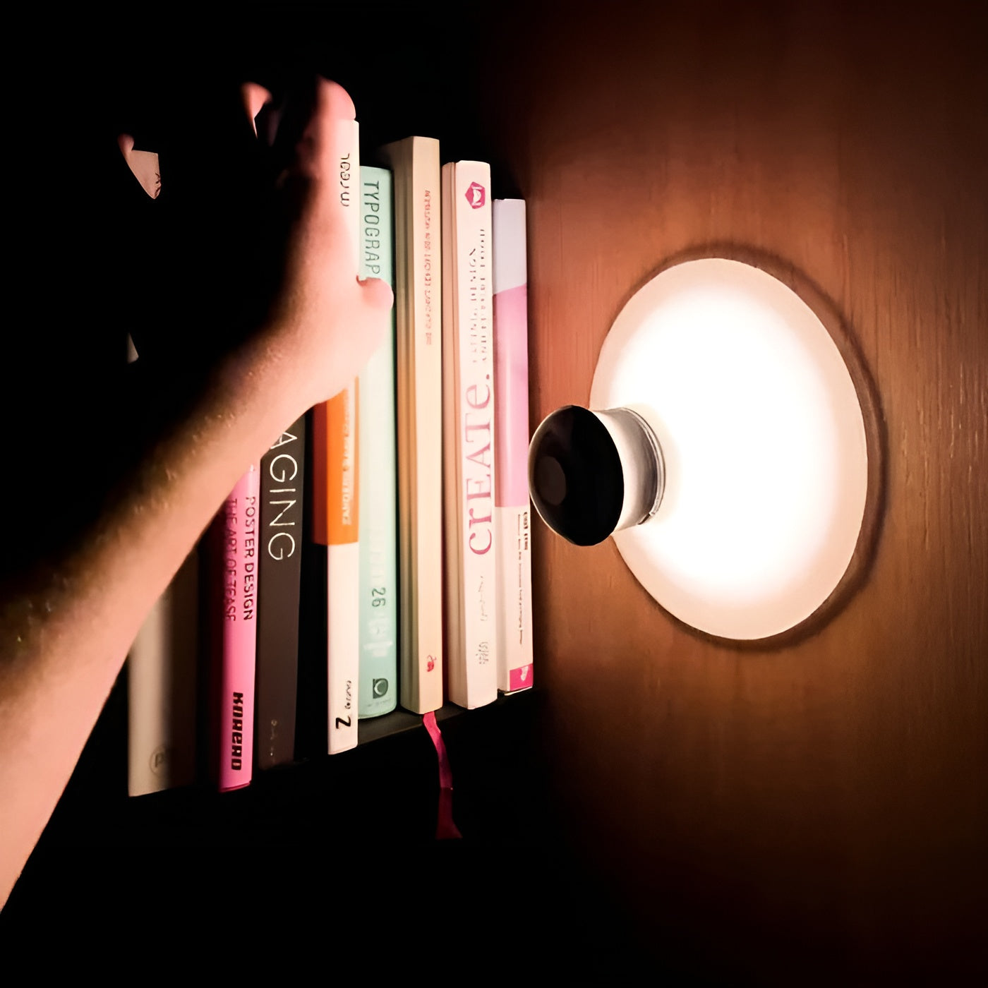LED-lampa med sugkopp – uppladdningsbar och flexibel | Ideal för hemmabruk och på resande fot