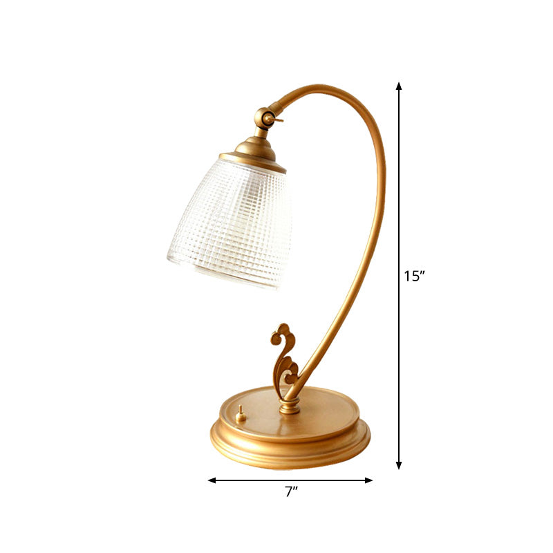 VintageGlow – Guld Retro Bordslampa i Metall för Vardagsrum & Kontor