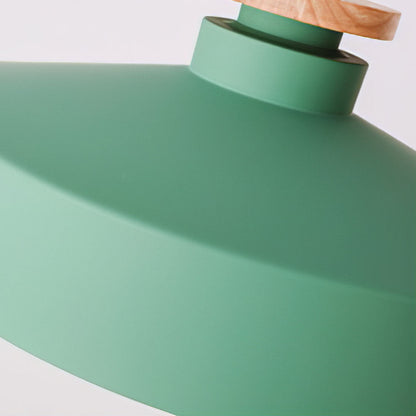 Hänglampa i färgglad metallfinish