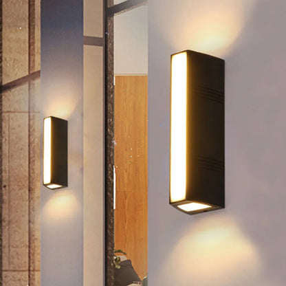 GlowGuard - LED-vägglampa för utomhusbruk