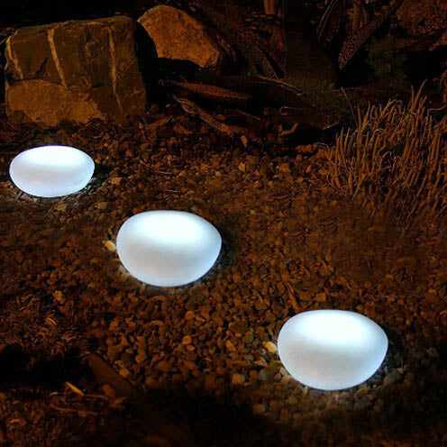 Rayvia Solar Pebble LED Landskapsljus - Modern Utomhus Solar Trädgårdsbelysning