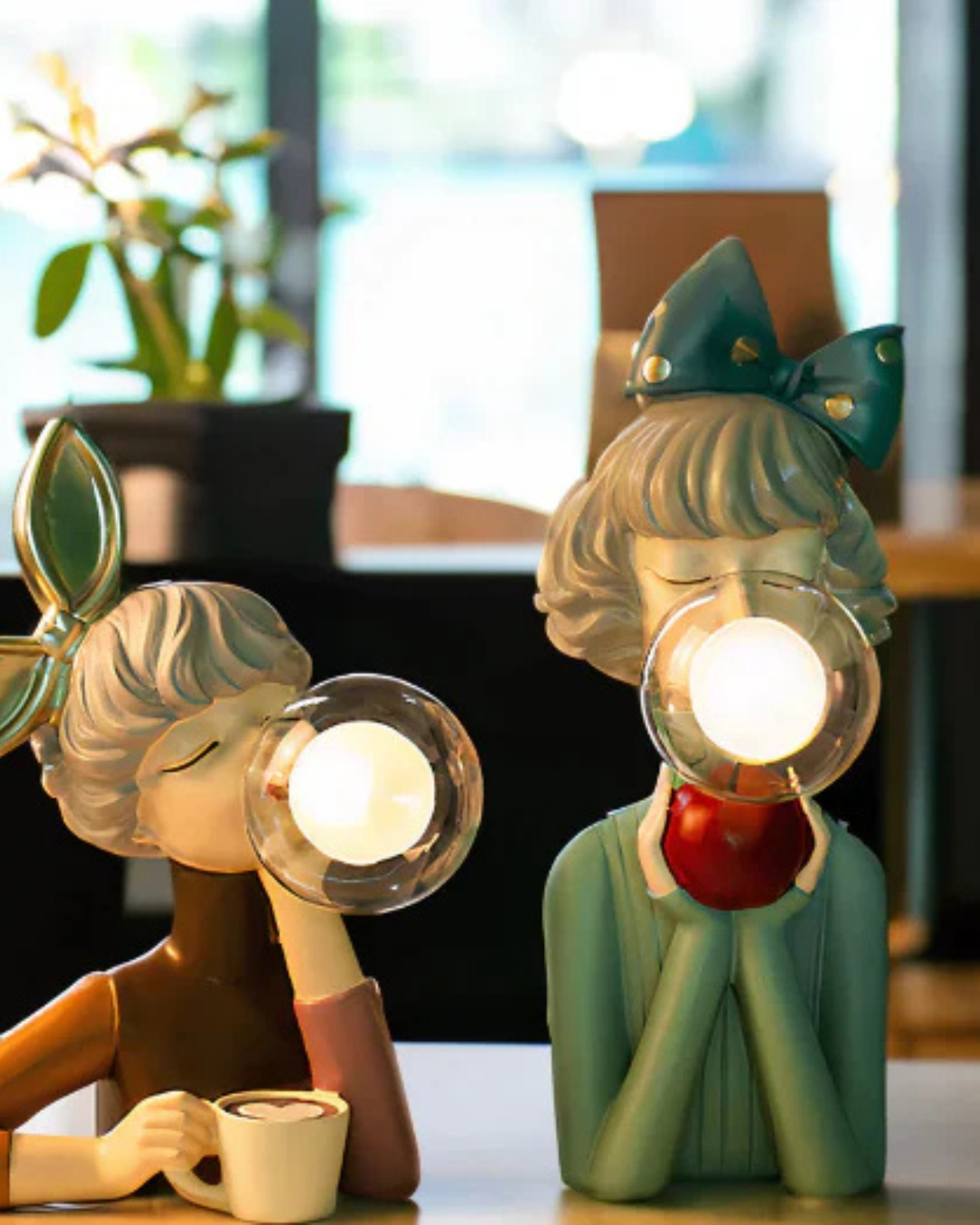 Carvallo – Skulptural Bordslampa med Poetisk Ljusfär för ett Mysigt Inredning