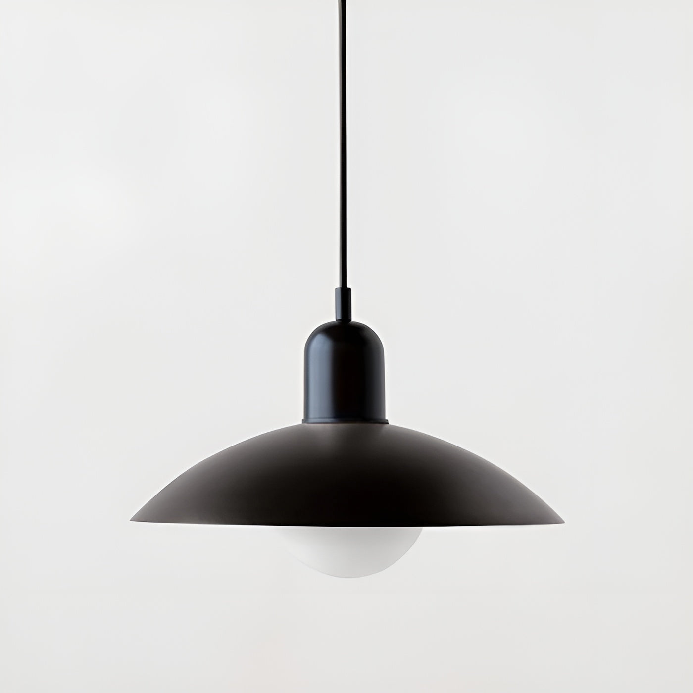 Pendellampa i Bauhaus-stil – Färgglad design för matrum och kök