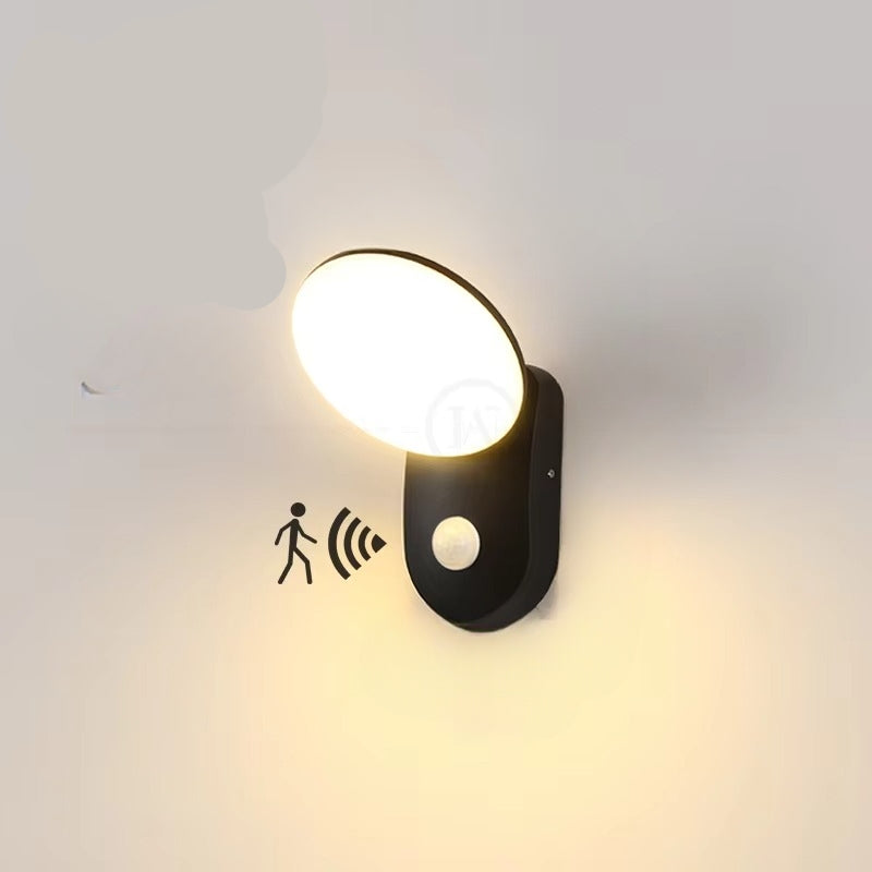 MotionGlow – Smart LED-vägglampa med rörelsesensor för handsfree och effektiv belysning